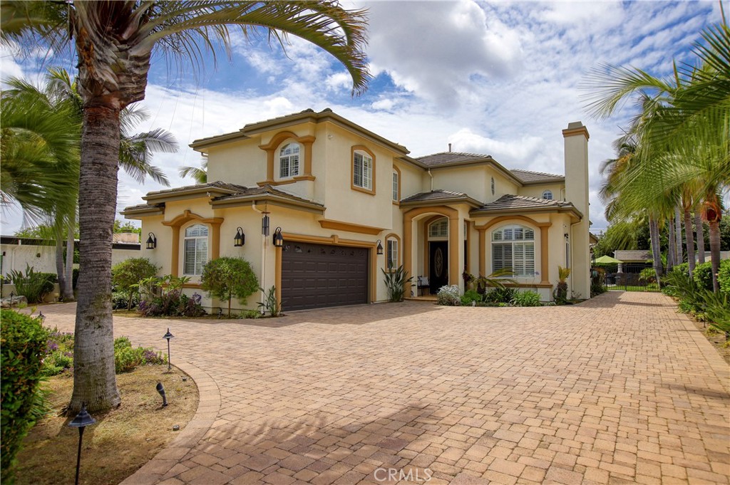 5219 Mcclintock
