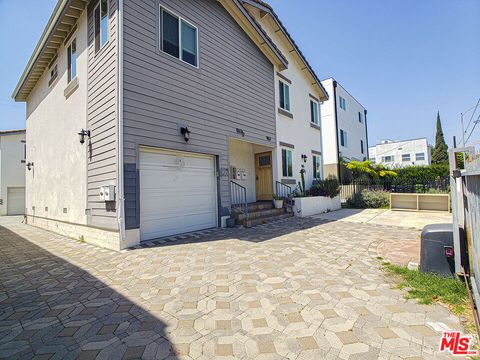 Photo of 963 N Wilton Place #963 1/2, Los Angeles, CA 90038 (MLS # 26717521)