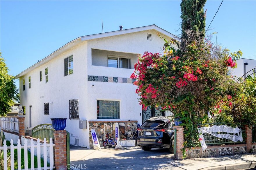 Fully Updated * Top Floor Unit * 2 Bedrooms / 1 Bathroom * 850sqft * Bright * Open Floor Plan * Central A/C & Heat * Laundry Hook-Ups Inside * Laminate Floors * Central A/C & Heat * Balcony * Walk-In Closet * 2 Car Parking * No Pets * Water Is Included * Tenant Pays Gas & Power