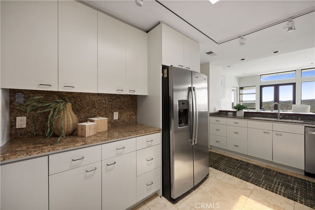 1505 Skyline Drive, Laguna Beach CA 92651 - Photo 6