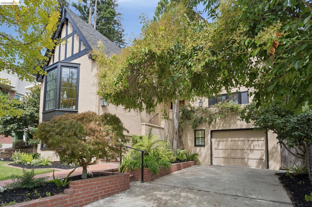 312 Saint James Drive
