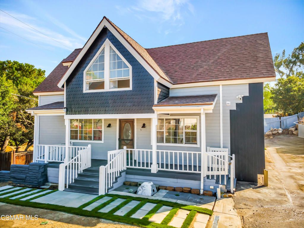 Photo of 9240 Slater Terrace, Chatsworth, CA 91311 (MLS # 225005335)