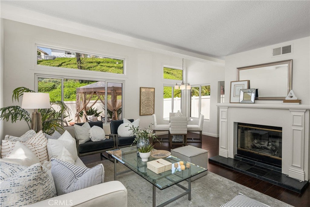 21132 Calle De Paseo