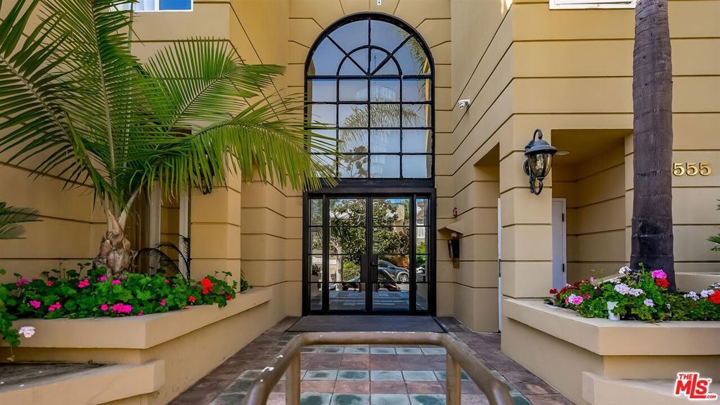 Photo of 10555 ASHTON Avenue #201, Los Angeles, CA 90024 (MLS # 25621073)