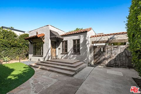 Photo of 8901 Rosewood Avenue, West Hollywood, CA 90048 (MLS # 25612415)