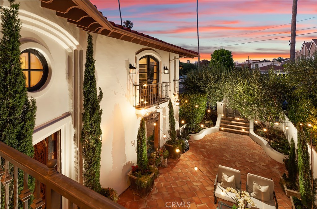 2301 Pacific Drive