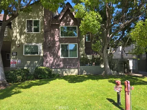 70 Harkness Avenue Unit 4, Pasadena, CA 91106 - MLS#: PW25102897