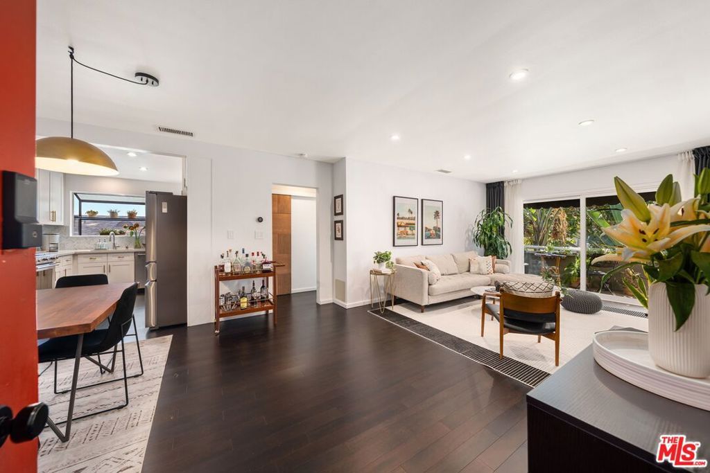 Photo of 1330 N Crescent Heights Boulevard #10, West Hollywood, CA 90046 (MLS # 25589577)