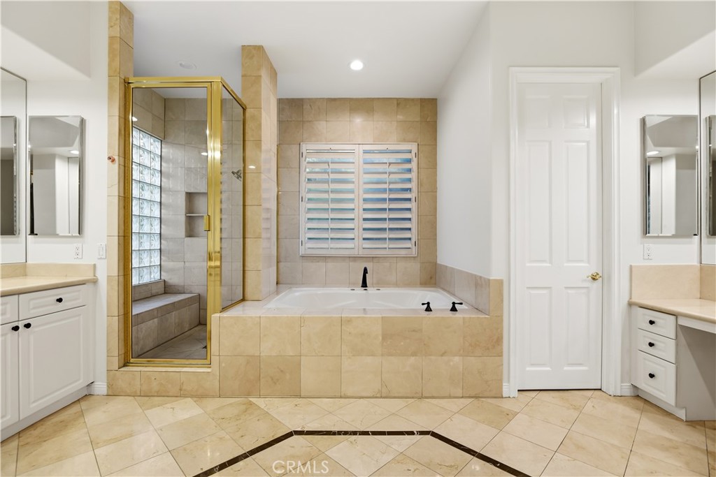 Calabasas, California, 91302, United States, 5 Bedrooms Bedrooms, ,5 BathroomsBathrooms,Residential,Active,2018420