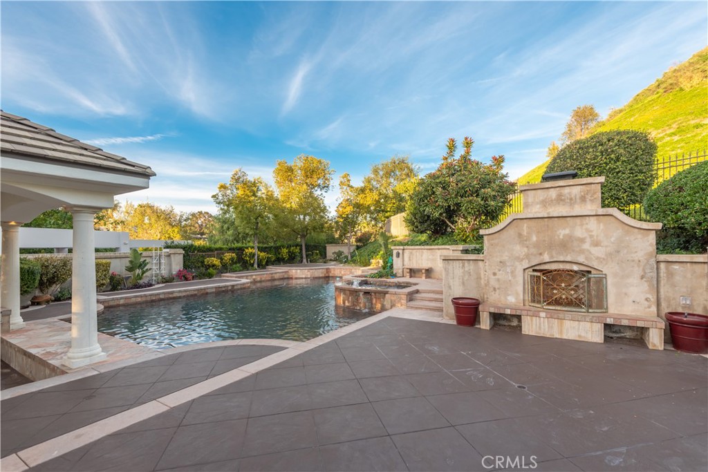 Calabasas, California, 91302, United States, 5 Bedrooms Bedrooms, ,5 BathroomsBathrooms,Residential,Active,2018420