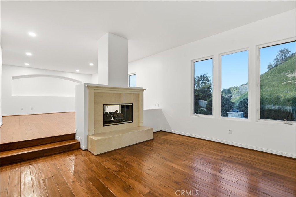 Calabasas, California, 91302, United States, 5 Bedrooms Bedrooms, ,5 BathroomsBathrooms,Residential,Active,2018420