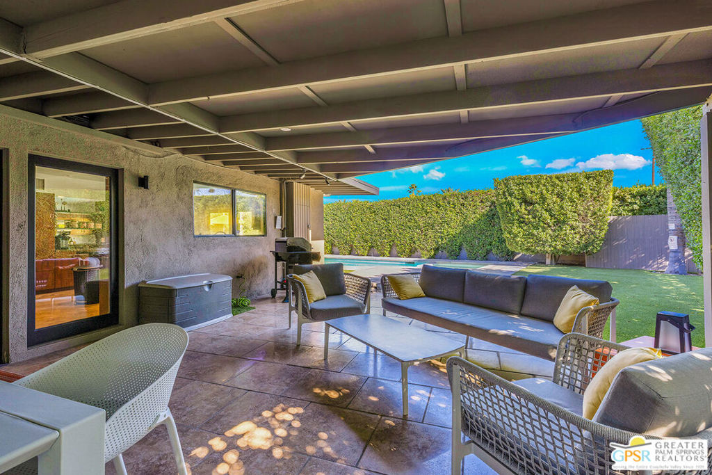 Movie Colony East - Residential