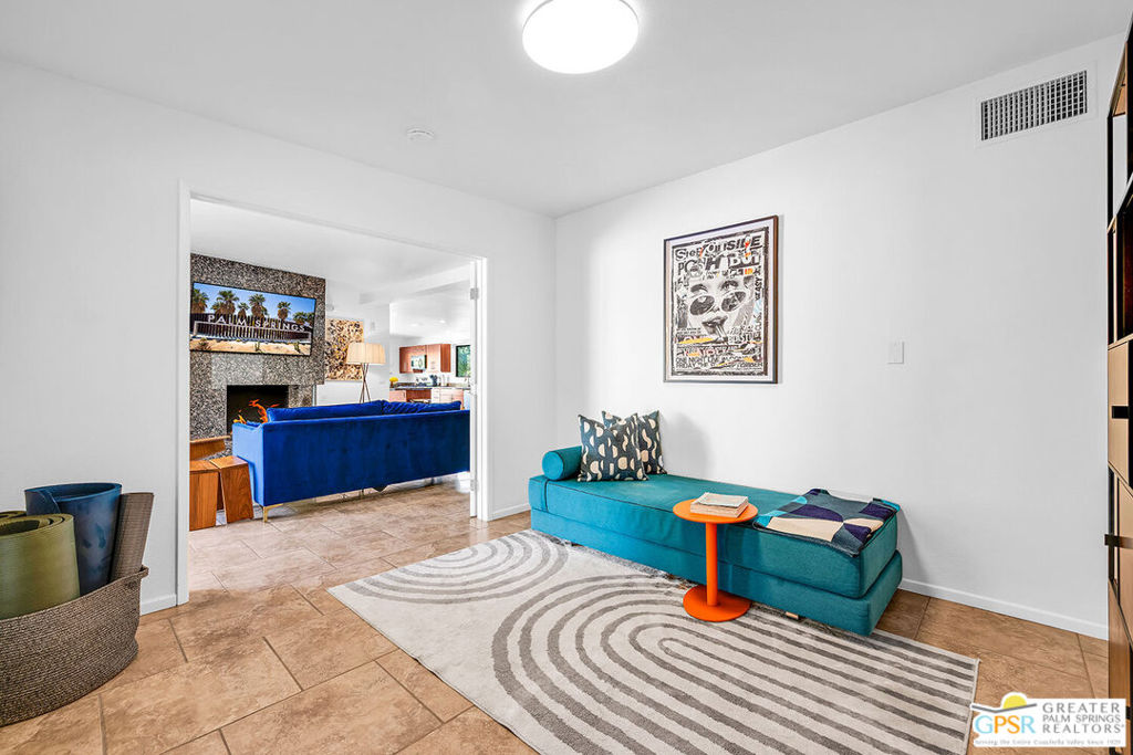 Movie Colony East - Residential