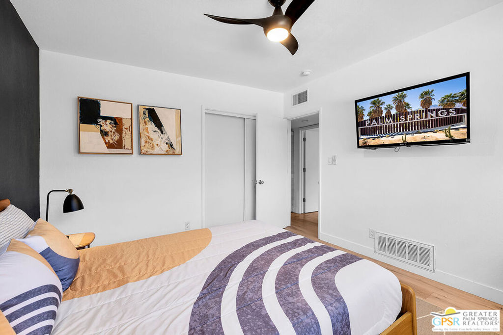 Movie Colony East - Residential