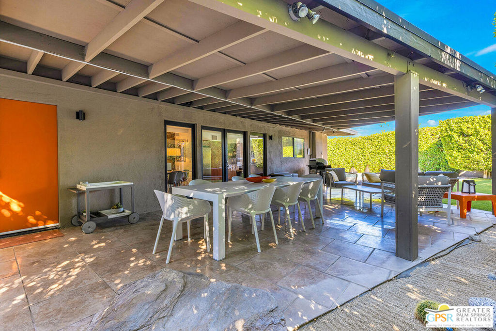 Movie Colony East - Residential