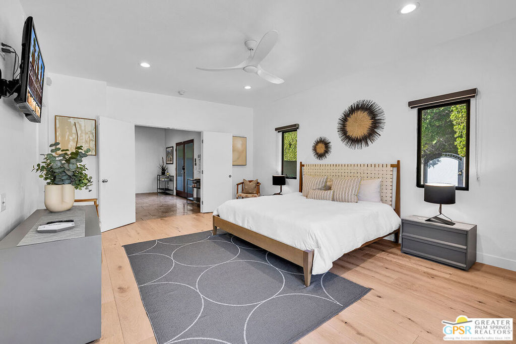 Movie Colony East - Residential