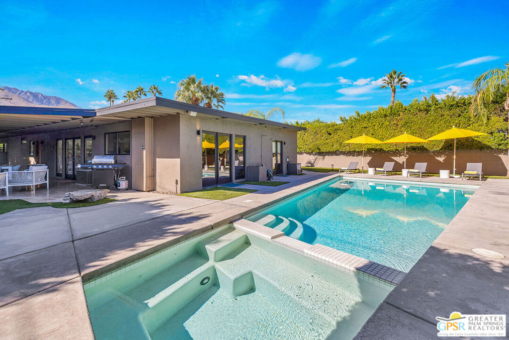 Movie Colony East - Residential