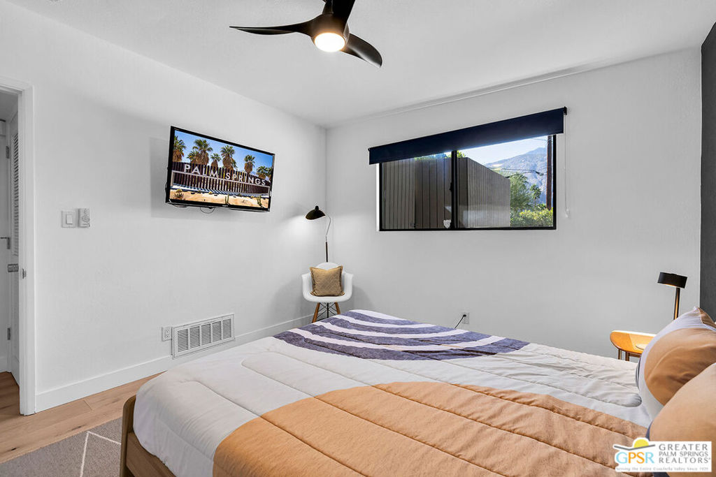 Movie Colony East - Residential