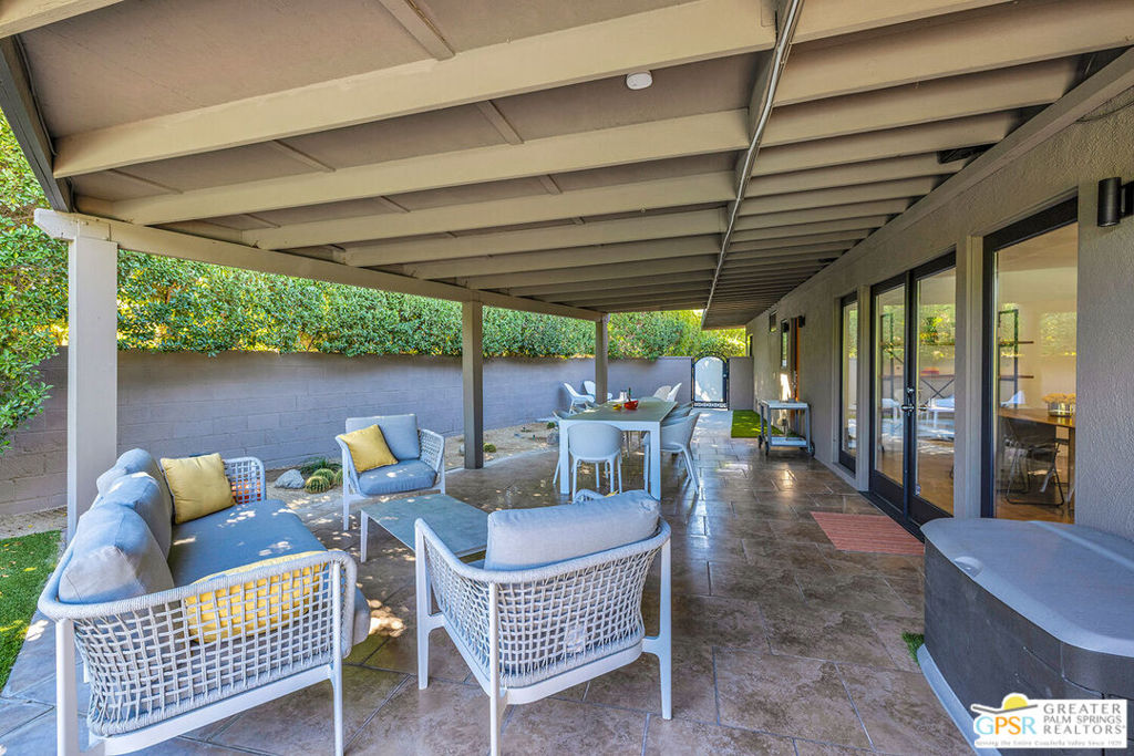 Movie Colony East - Residential