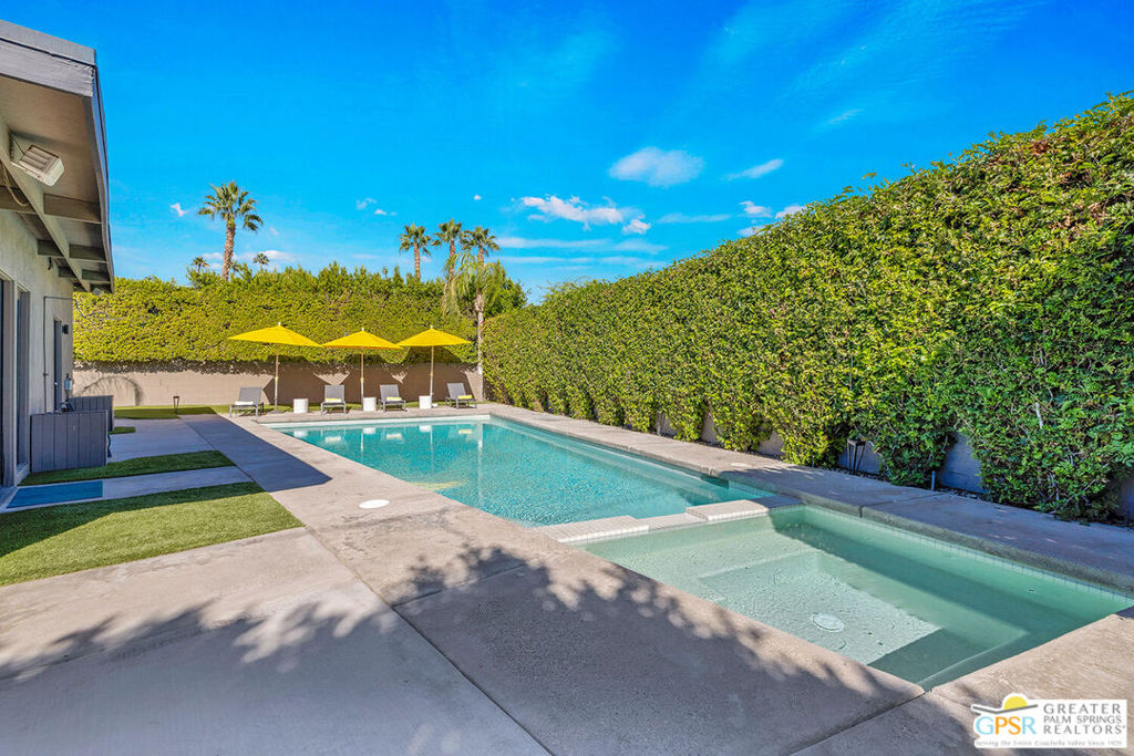 Movie Colony East - Residential