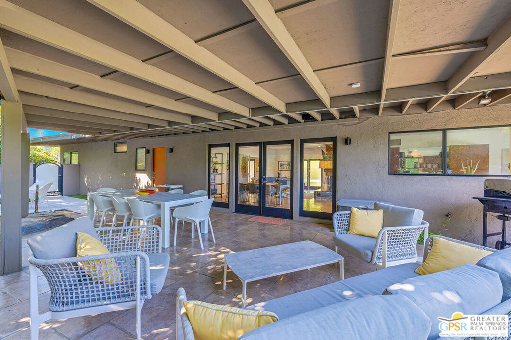 Movie Colony East - Residential