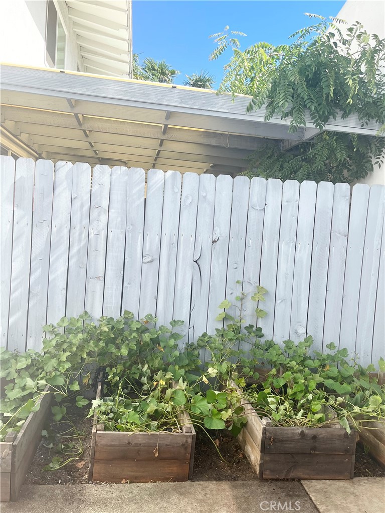 Fullerton Heights (FULH) - Residential Lease