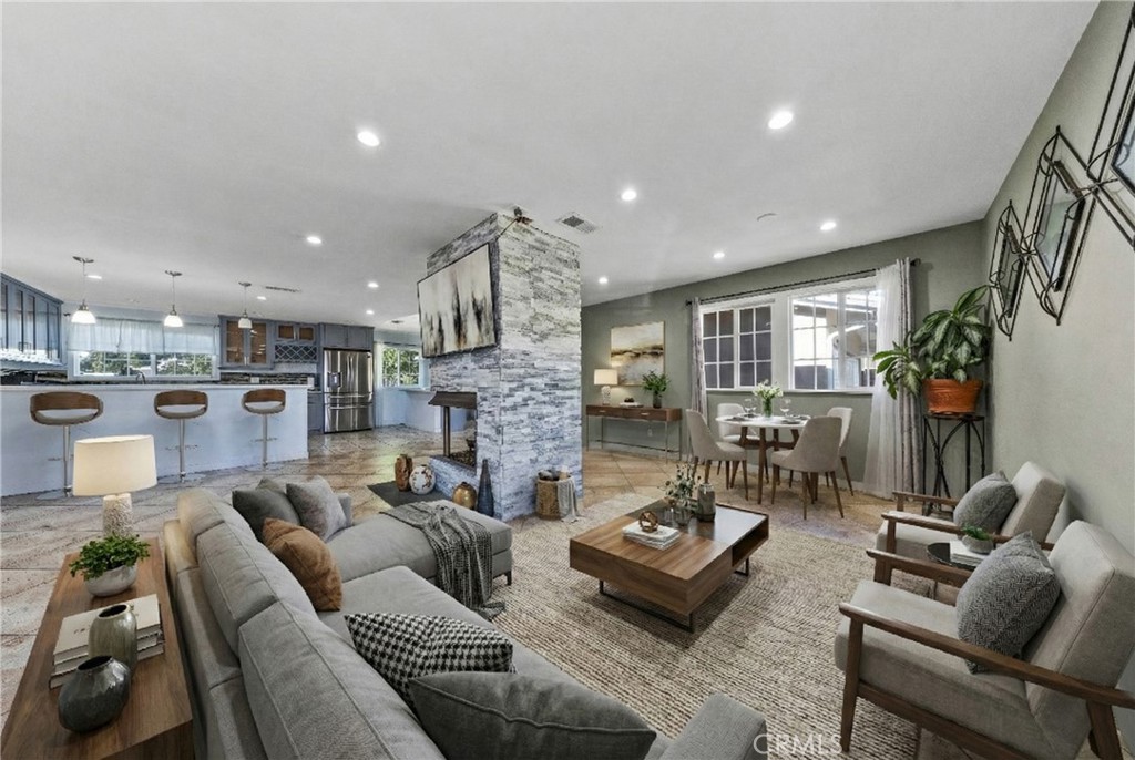 10050 Balboa Boulevard