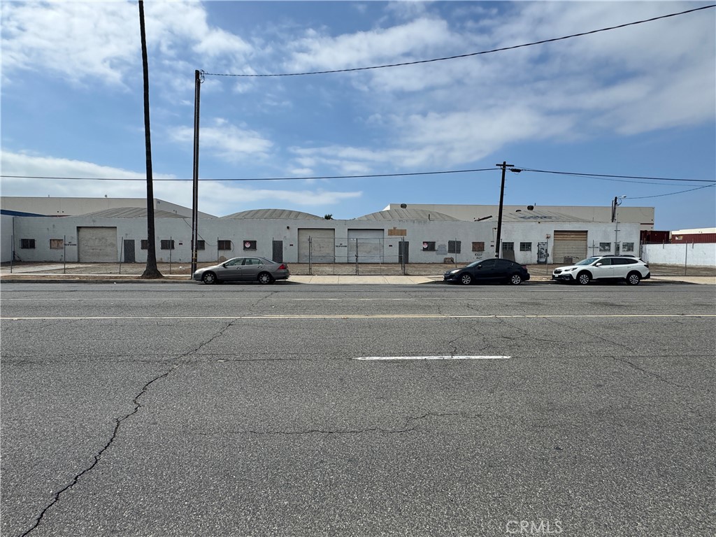 18121 S Broadway