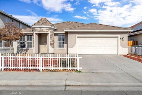 Photo of 1049 Stanford Ave, Madera, CA 93637 (MLS # FR25259192)
