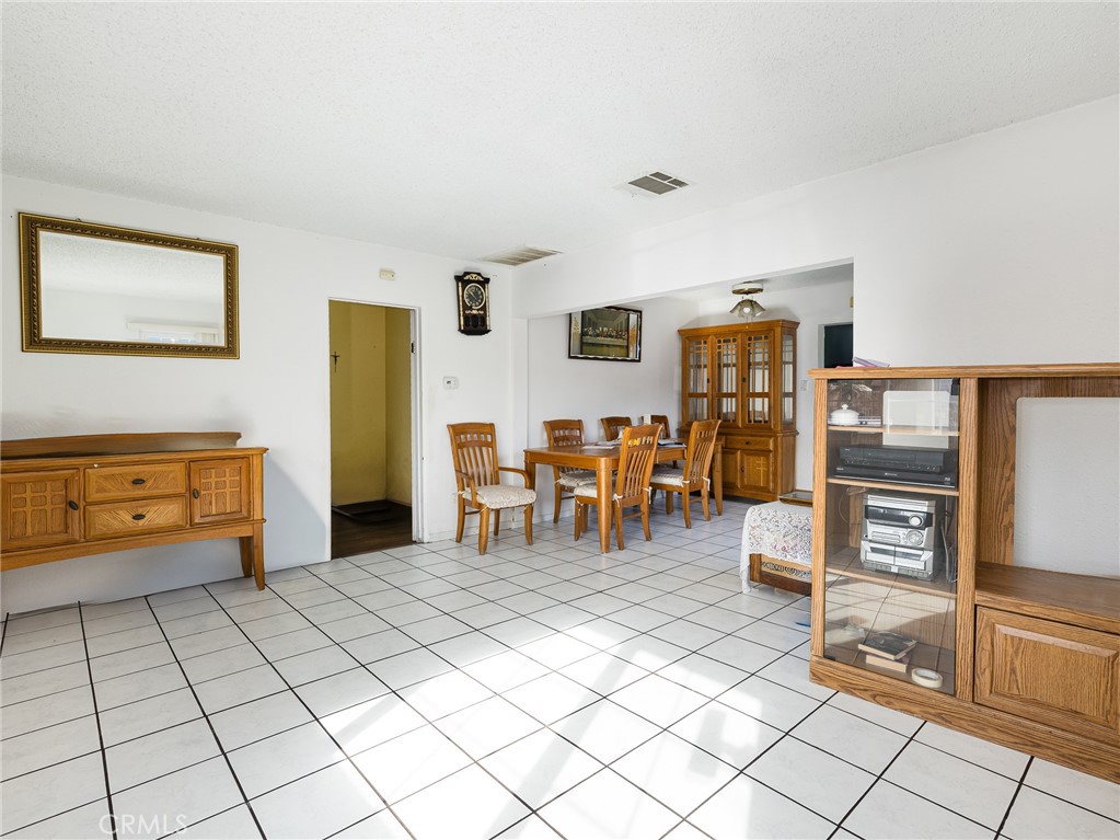 4125 Lennox Boulevard