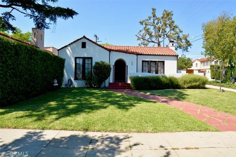 Photo of 679 La Mirada Ave, San Marino, CA 91108 (MLS # TR26076217)