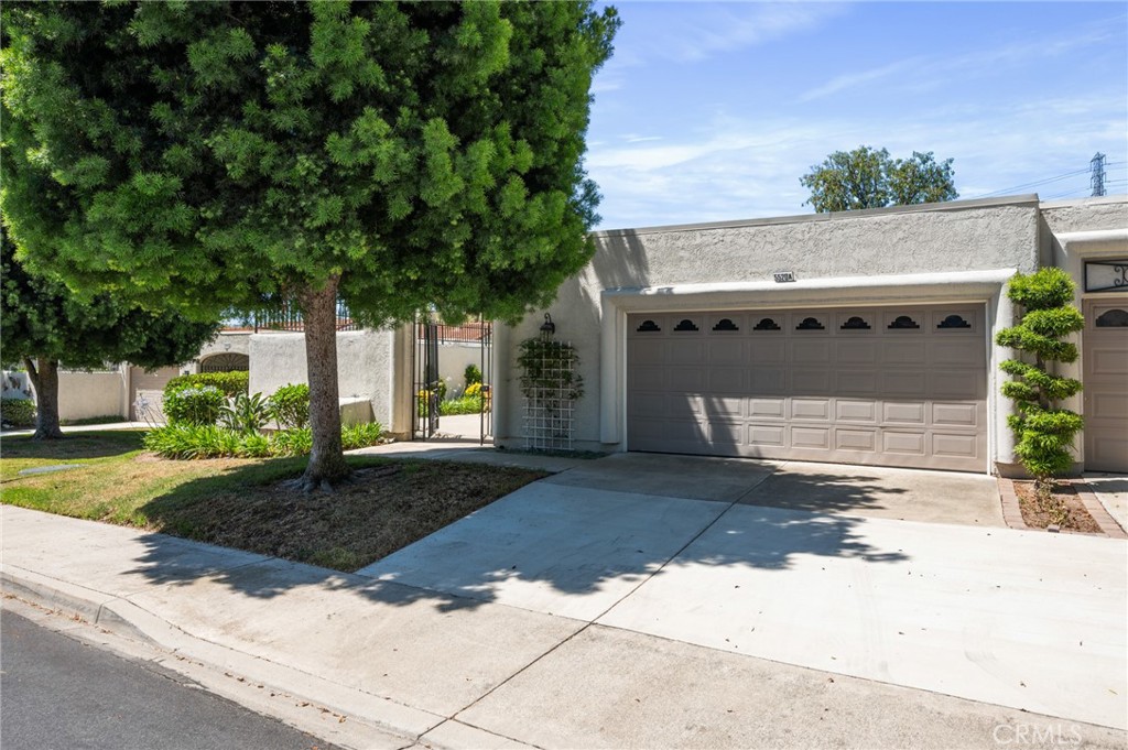 5520 Via La Mesa A