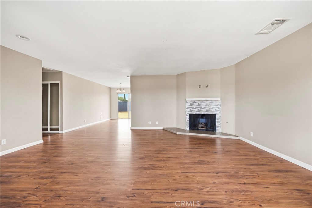 19125 Shoshonee Road