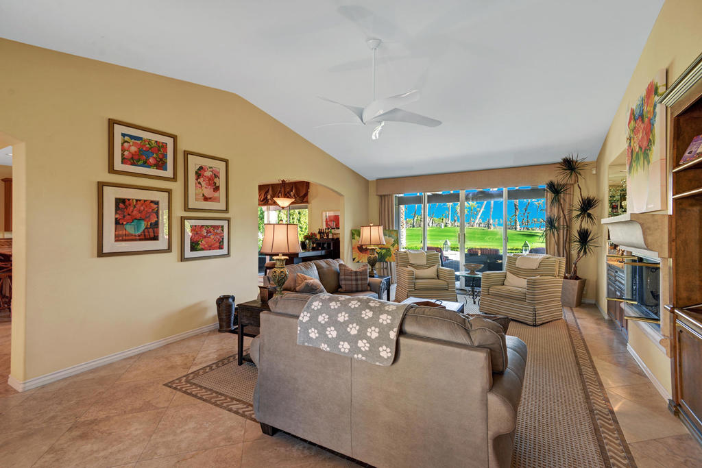 The Palms - Residential