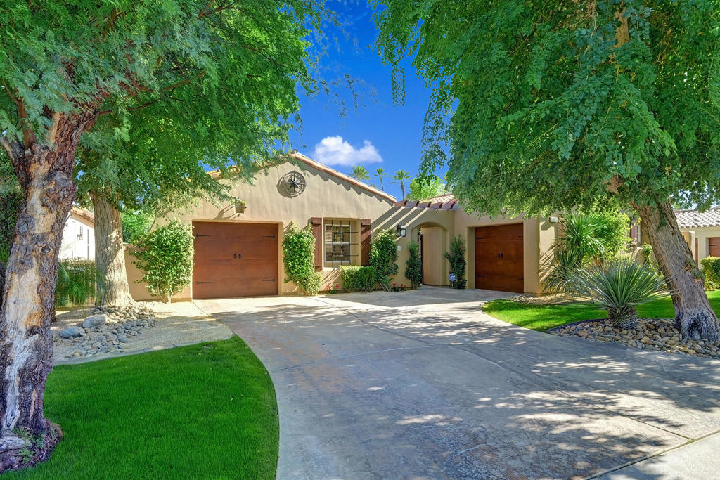 The Palms - Residential