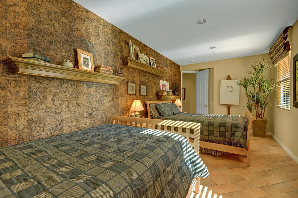 The Palms - Residential