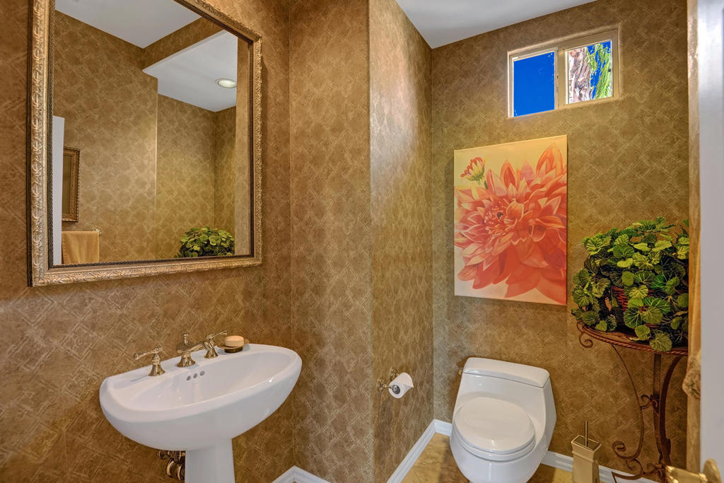 The Palms - Residential