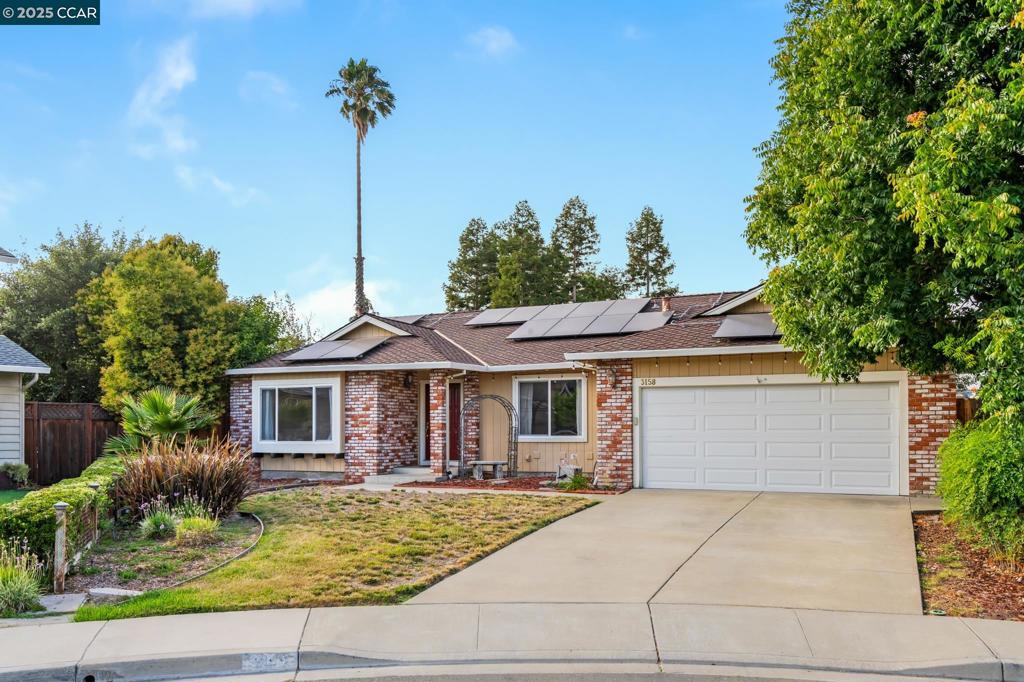 Charming single level home with solar and large park-like backyard. Within walking distance to elementary school and park. Close to Fallon Gateway Shopping Center, San Francisco Premium Outlets. Vaulted ceilings, tile flooring, and spacious common areas. Large kitchen with an abundance of cabinetry, pantry, island with bar seating and dedicated workspace. This neighborhood also offers a community pool and other facilities. Apply with RentSpree https://apply.link/E-5hOx0