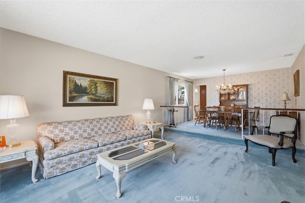 2148 W 230th
