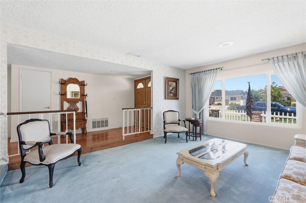 2148 W 230th