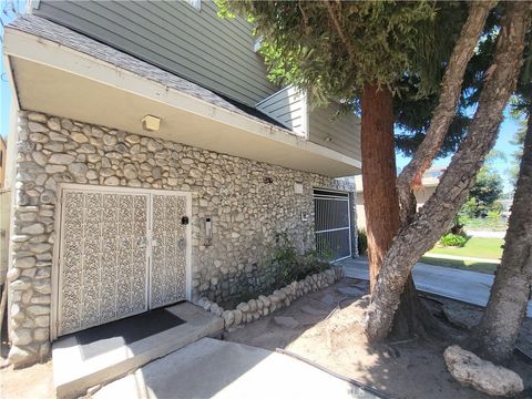 Photo of 1201 Belmont Ave, Long Beach, CA 90804 (MLS # PW26093630)
