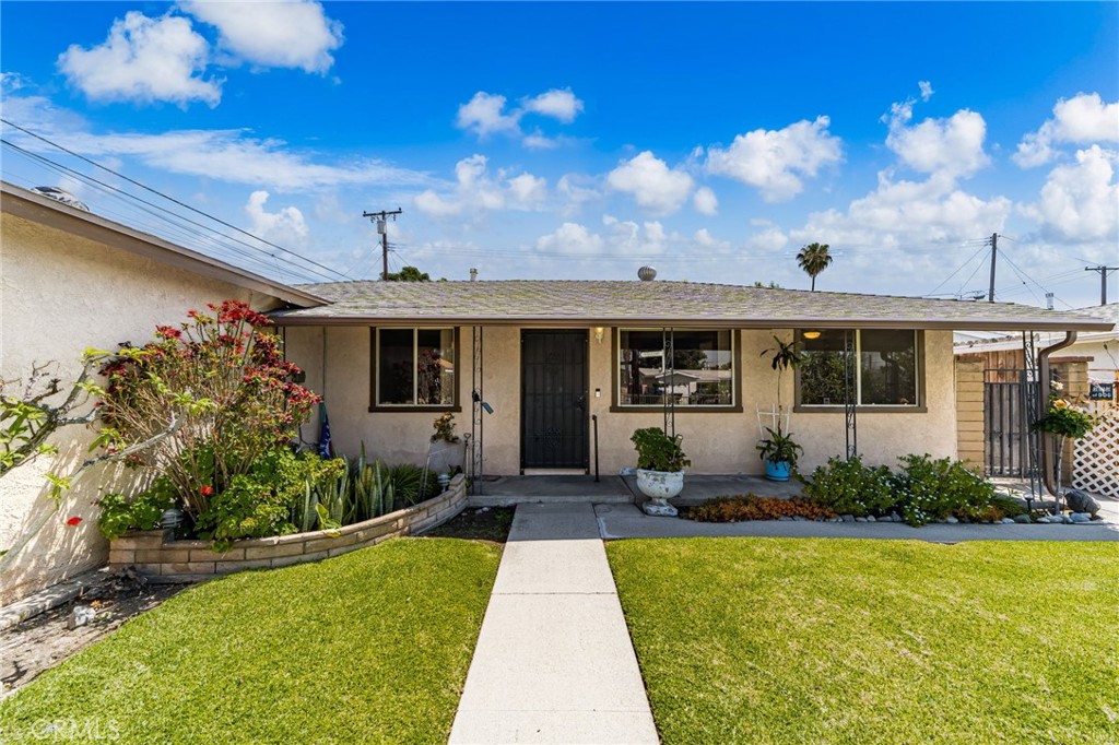 6014 N Fairvale Drive