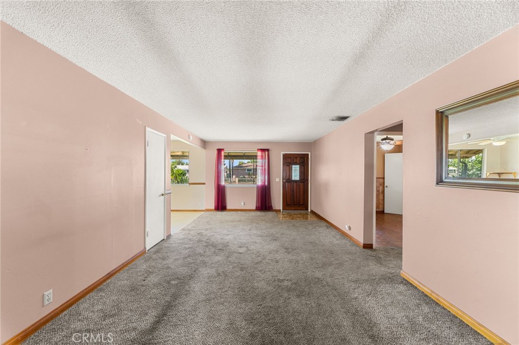 6014 N Fairvale Drive