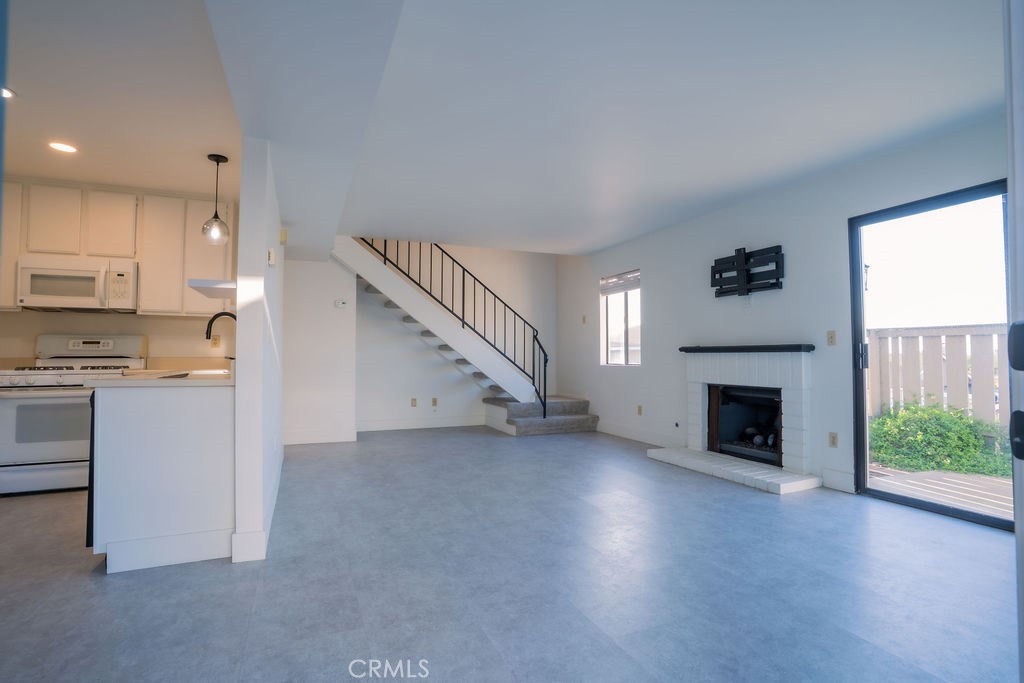 1153 Sumner Place D