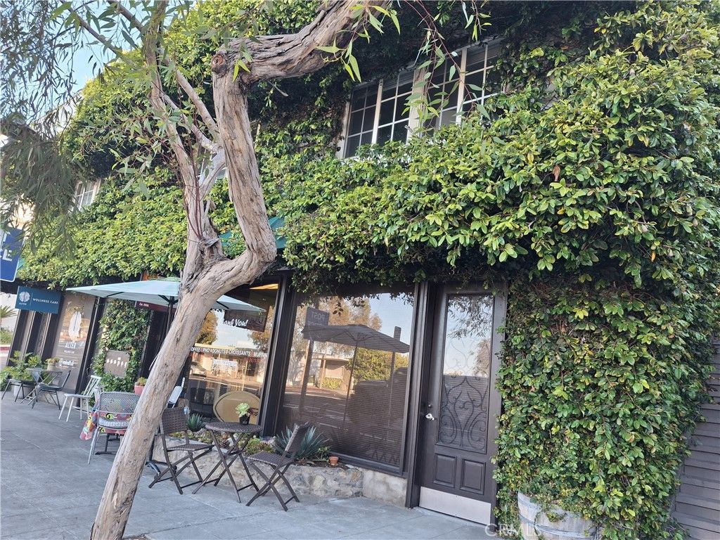 Photo of 31656 S Coast Hwy, Laguna Beach, CA 92651 (MLS # LG26068635)