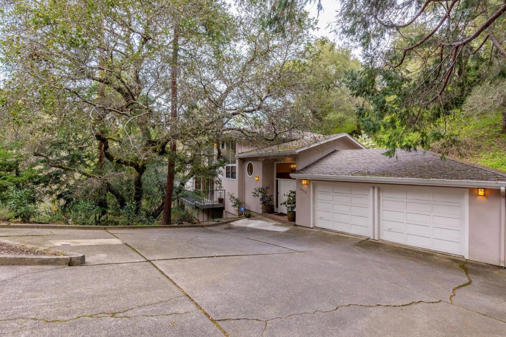 1050 Hayne Road