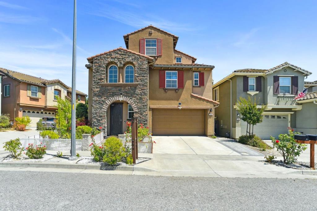 280 Wildhorse Court