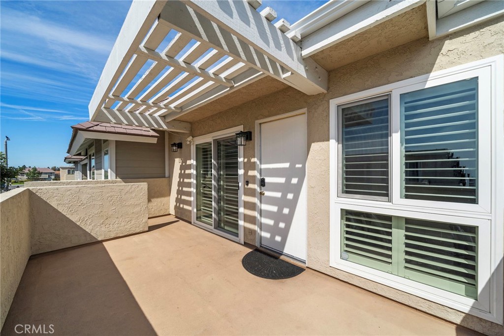 77 Golden Glen Street 4