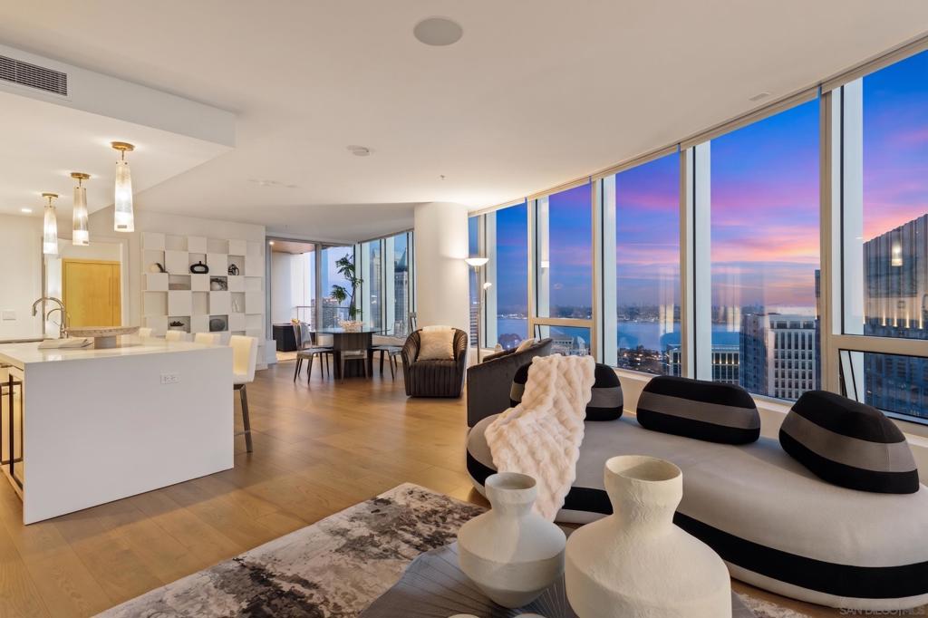 888 W E St 2602
