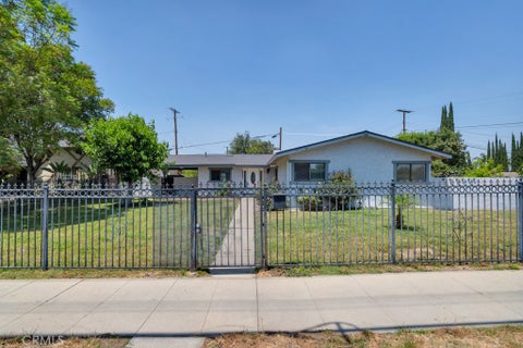 Tiny photo for 22641 Sherman Way, West Hills, CA 91307 (MLS # SR26146866)